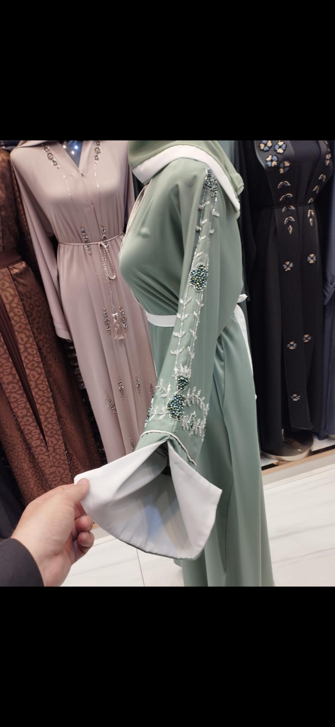 Dubai abayas